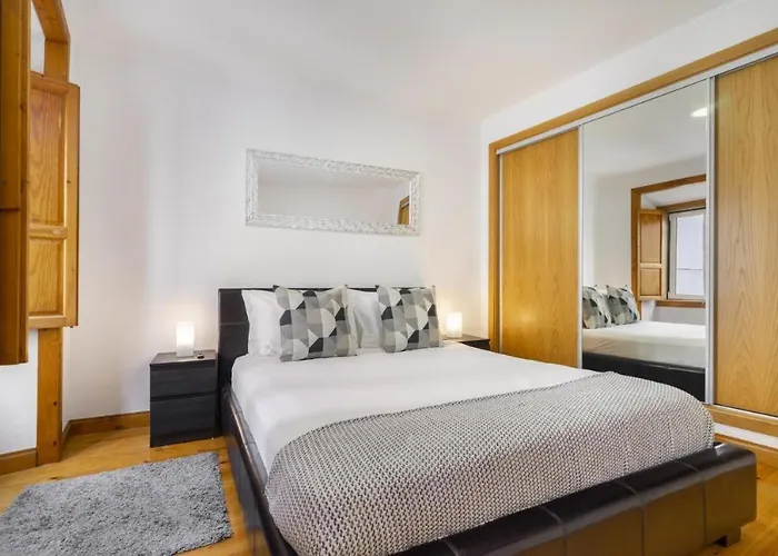 Alfama Deluxe Apartment